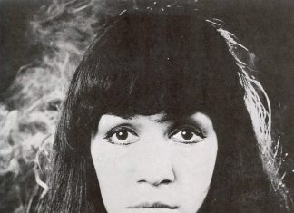 Z PANNĄ, MADONNĄ, LEGENDĄ TYCH LAT