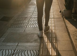 Niepełnosprawność na co dzień: Bariery nie tylko architektoniczne