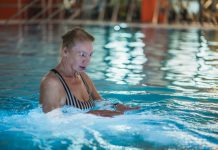 Nowy Teatr rozpoczyna sezon „Nauką pływania”