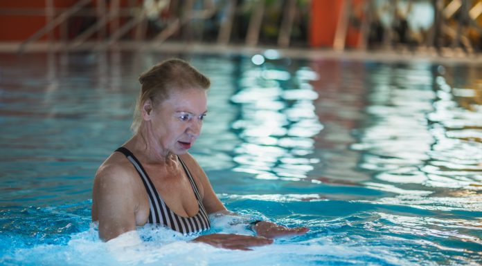 Nowy Teatr rozpoczyna sezon „Nauką pływania”