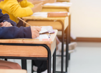 Szkoła na krótkiej smyczy. Nowe przepisy MEN uderzą w rodziców