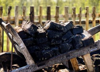 Czas torfu. Kluki zapraszają na Czarne Wesele