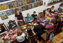 Z Witkacym przy sztalugach, z piratami na zamku. Edukacja muzealna w Słupsku